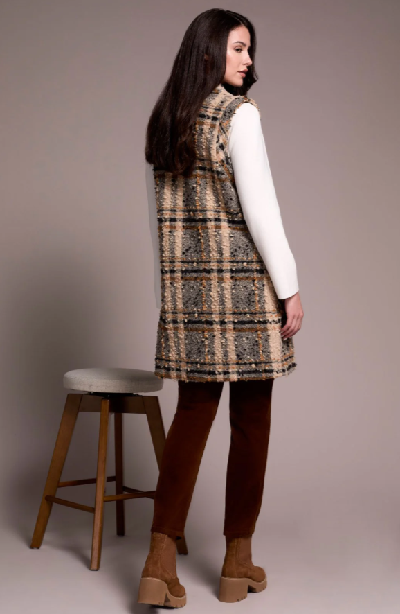 TEXTURED PLAID WIDE NOTCH COLLAR VEST