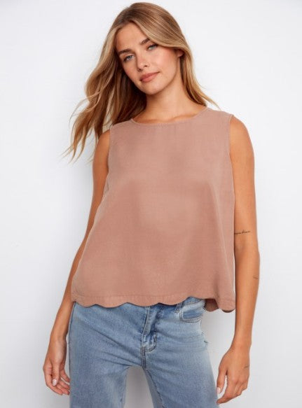 SCALLOP HEM TOP W/BACK BUTTONS