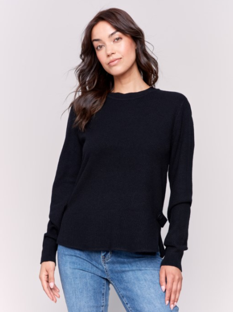 ROUND HEM SWEATER W/BUTTON TAB