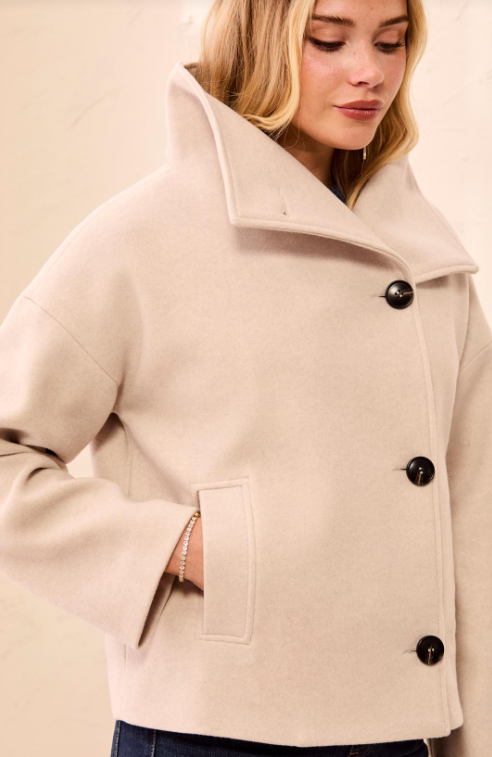 LOFTY ANTIQUE WHITE JACKET
