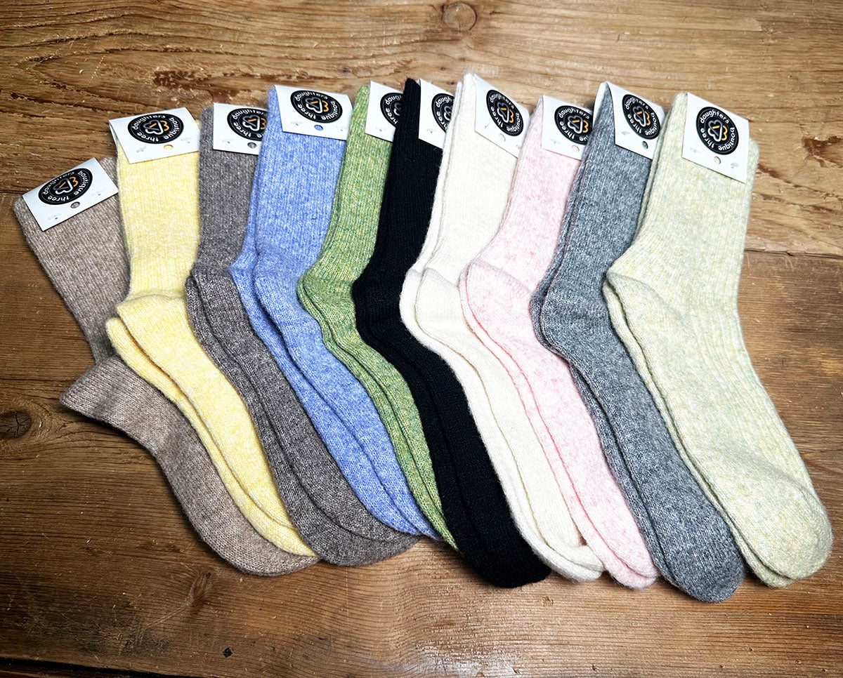 WARM WOOL BLEND SOCKS