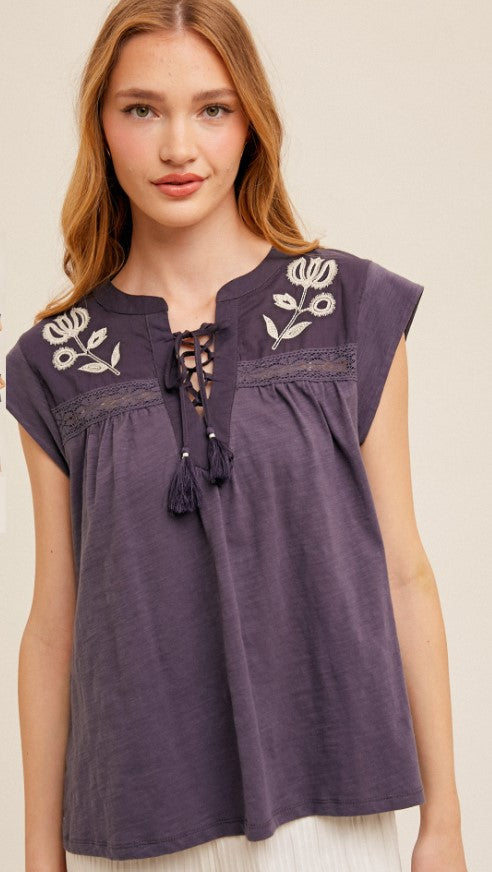 LACE-UP EMBROIDERY KNIT TOP