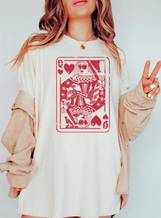 THE QUEEN GRAPHIC TEE