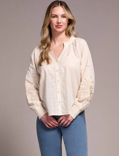 BLOUSE W/APPLIQUED SLEEVES