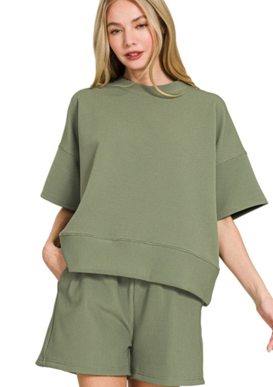 RIBBED BANDED TEE